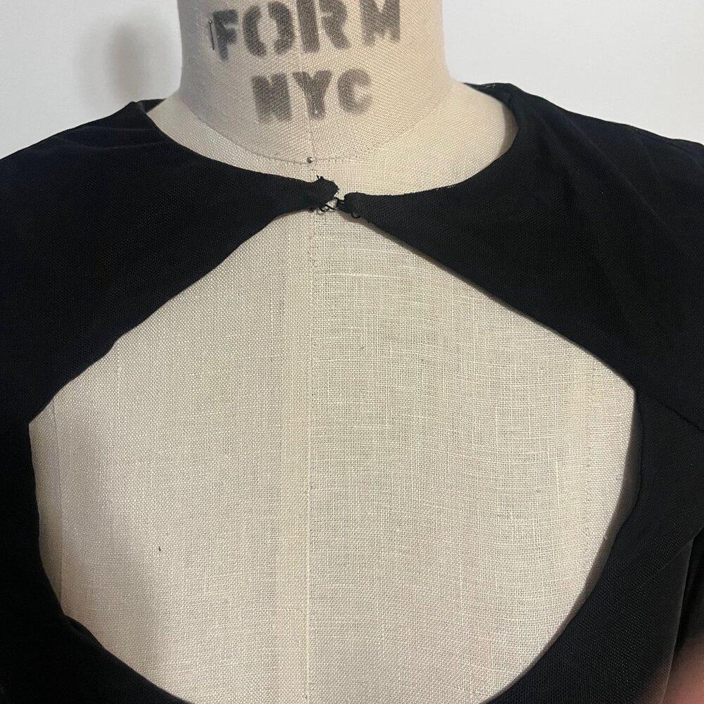SUPERDOWN Katherine Hook and Eye Top Size Small - Picture 7 of 9
